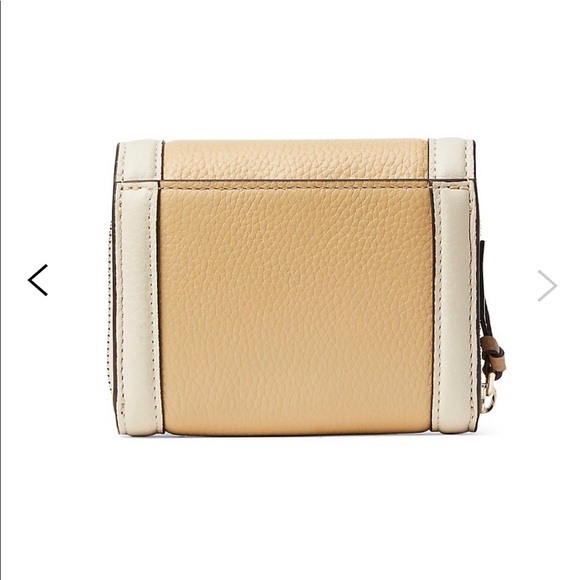 Authentic Kate Spade New York
Knott Pebbled Leather Compact Wallet - Picture 3 of 3